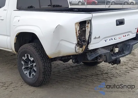 2016 Toyota Tacoma Sr5 V6 z USA, uszkodzony, nr VIN 5TFCZ5AN1GX013433